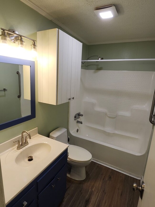 Photo - Newly Renovated 2 bedroom, 1 bathroom Apartment on Panama City Beach