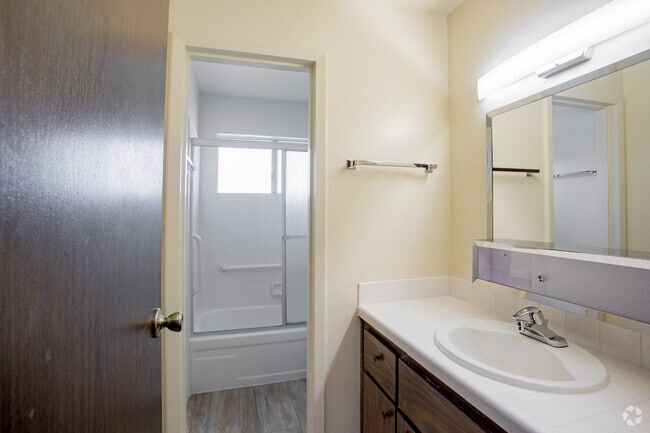 1BR, 1BA - Villa Collina Apartments