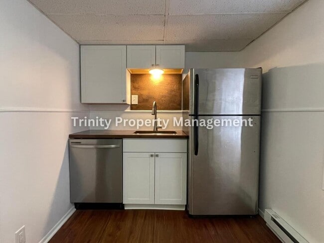 Photo - 116 1/2 Maryland Ave