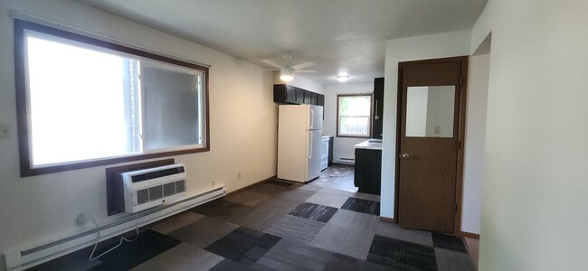 Building Photo - 926 17th St S Unit 1