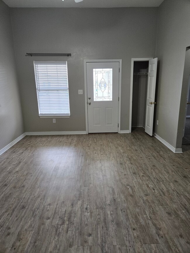 Photo - 15127 Deer Creek Dr