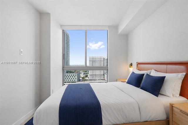 Photo - 11 NE 6th St