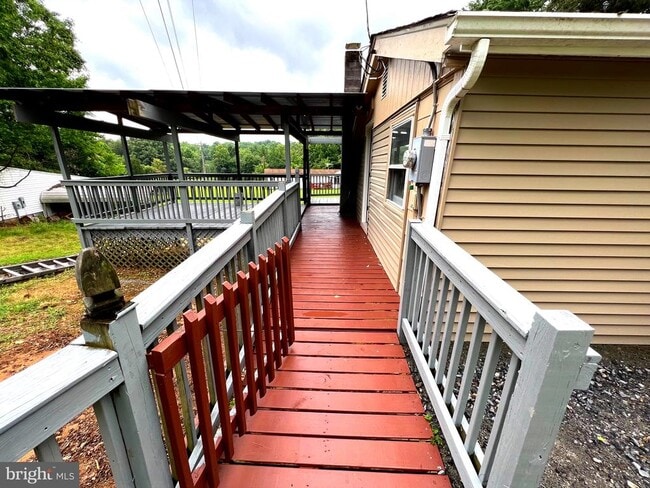 Photo - 11291 Pine Hill Rd