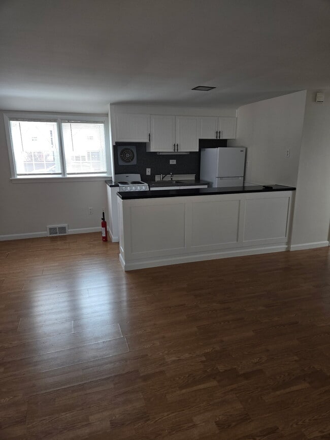 Photo - 1405 Washington St