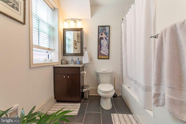 Photo - 1310 Spruce St