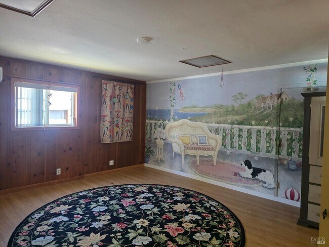 Photo - 191 Pickwick Dr