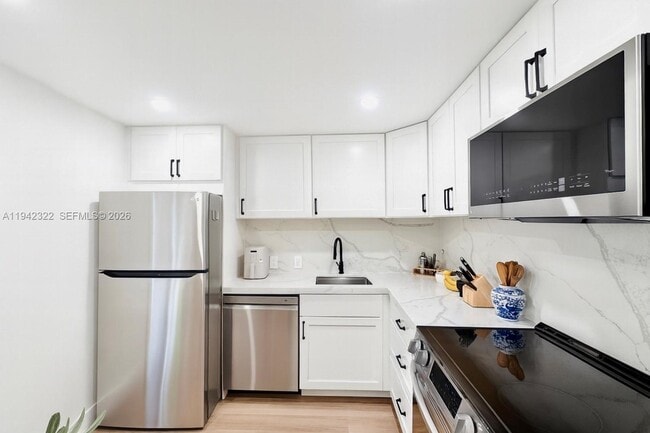 Photo - 3401 N Country Club Dr Unit 716