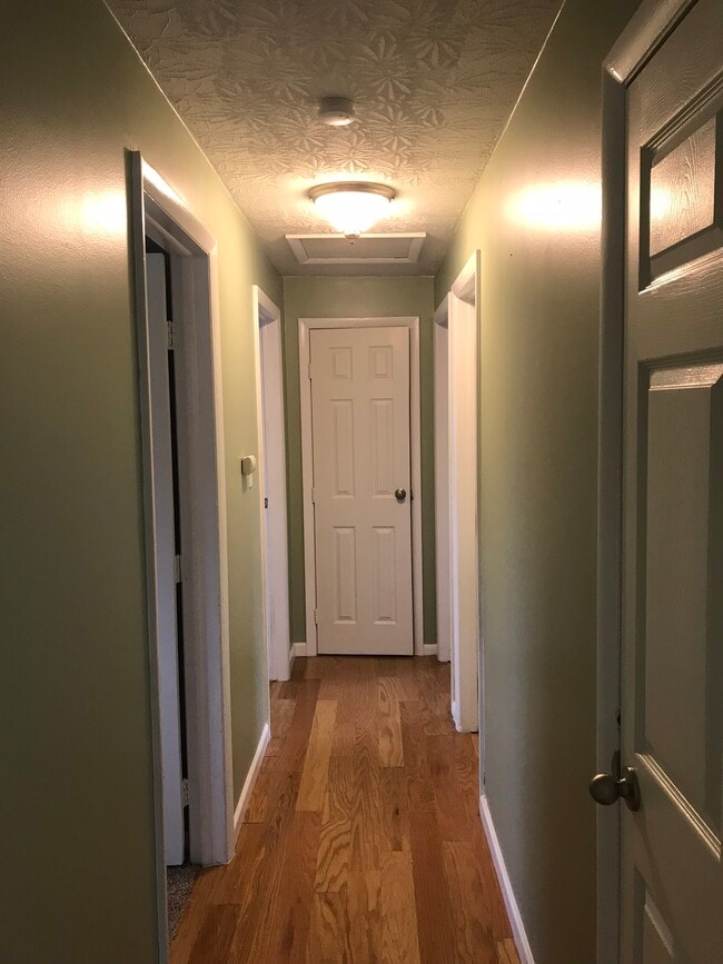 Photo - 8117 Philadelphia Dr