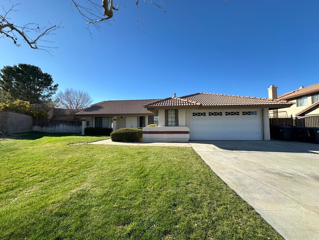 Spacious Rancho Vista Home With RV Access - Spacious Rancho Vista Home With RV Access