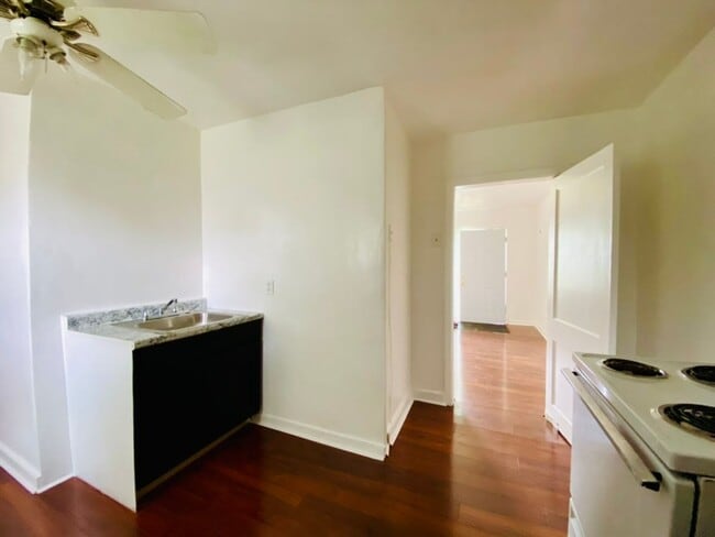 Photo - 1209 Hercules St Unit B