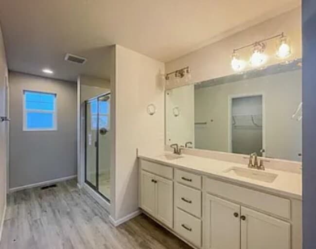 Photo - LONG REALTY AND PROPERTY MANAGEMENT- 4BED 3BATH IN Commerce City