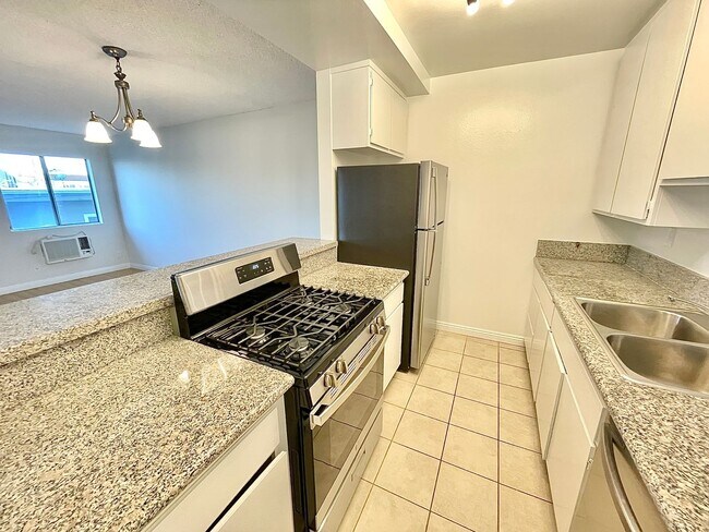 Photo - 3671 Jasmine Ave