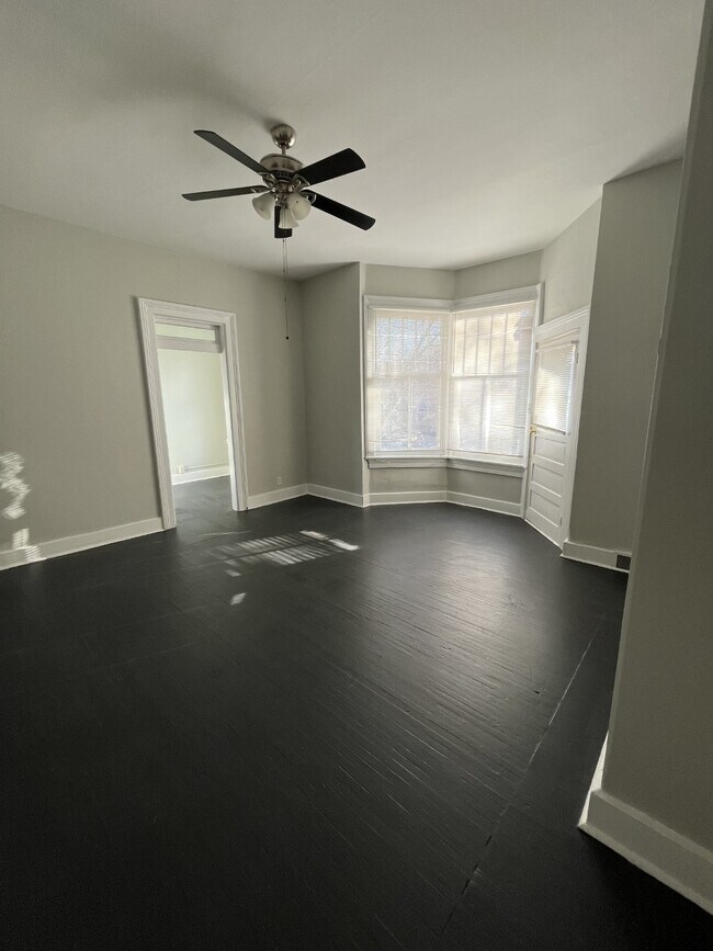 Photo - CNC Leasing Group