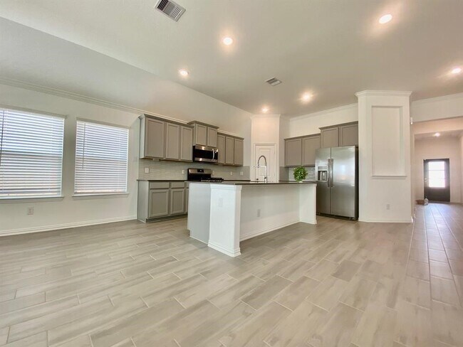 8710 Morning Glow Dr