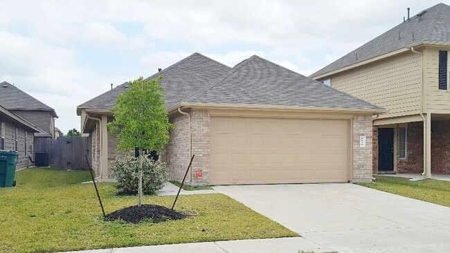 Building Photo - 5838 Kyle Cove Dr