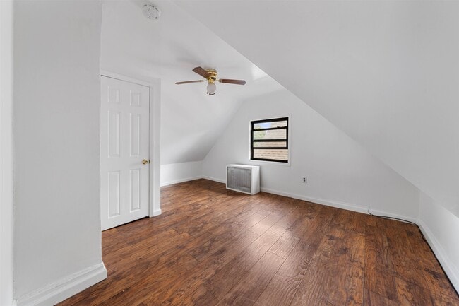 Photo - 485 Cary St Unidad 2