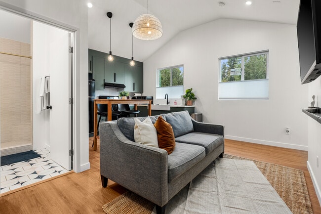 Photo - 8044 Nestle Ave