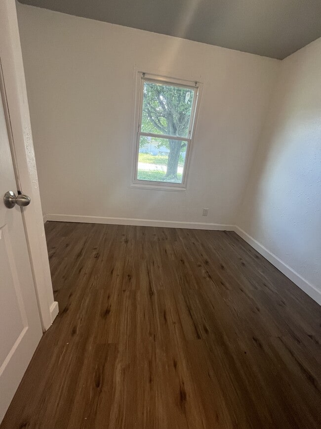 Photo - 715 St Barbara Ln