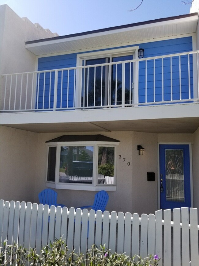 Great 2 bedroom located just 3 blocks from... - Great 2 bedroom located just 3 blocks from... Casa