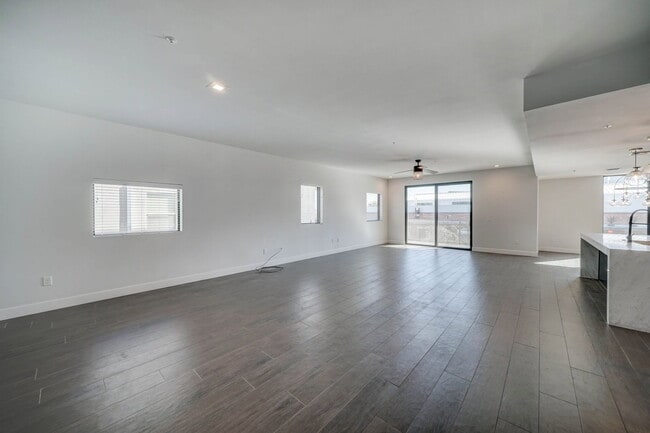 Photo - 504 E Roosevelt St Unidad 1103