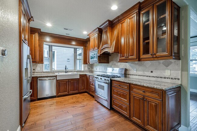 Photo - 5103 NE 7th Ave