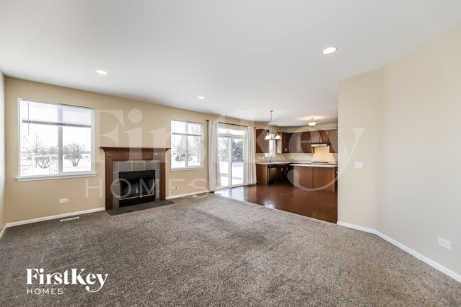 6641 Ayre Dr