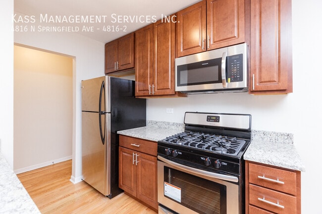 Building Photo - 4816 N Springfield Ave Unit 4816-2