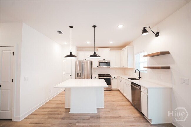 Photo - 108 Kingswood Cir Casa