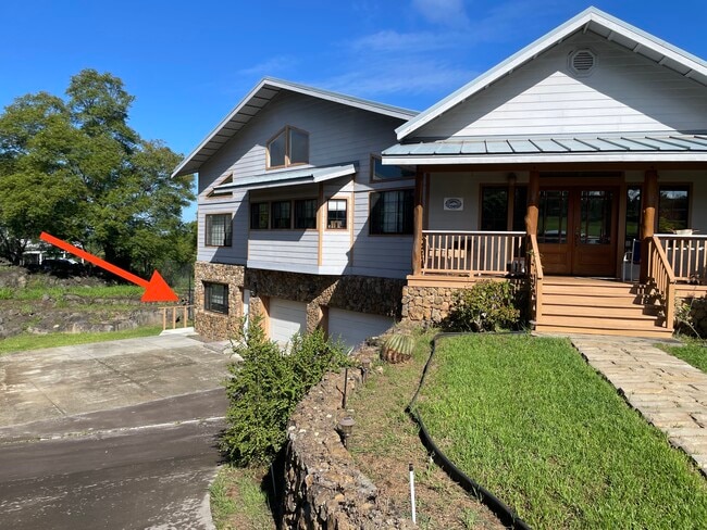 Building Photo - 71-1621 Puu Lani Pl Unit CJB Ohana