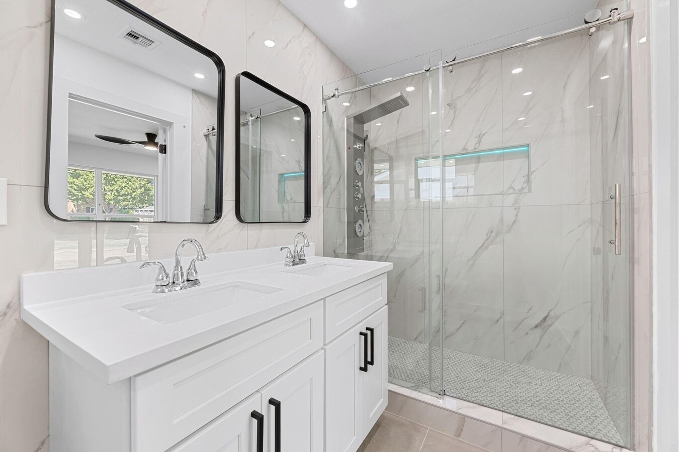 Photo - 12315 Barryknoll Ln