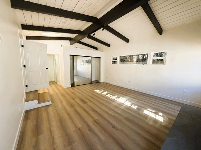 Photo - 1857 Fanwood Ave