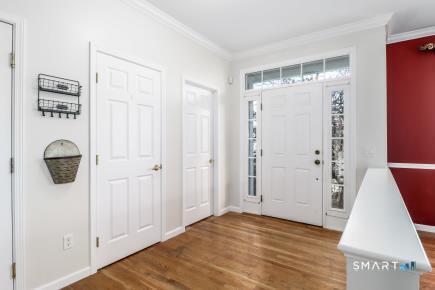 Photo - 26 Woodcrest Ln