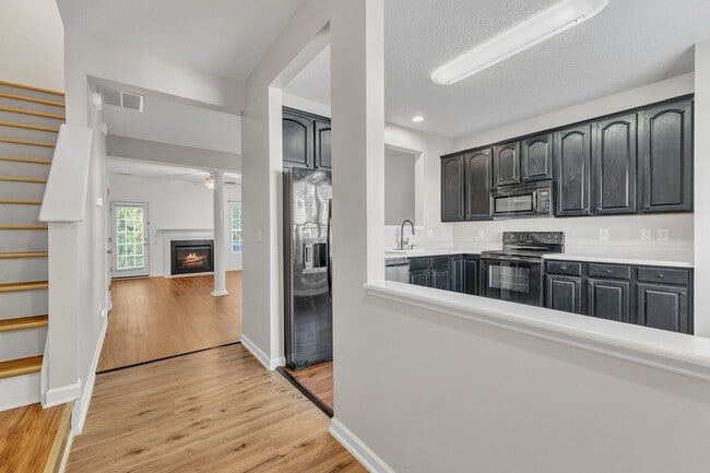 Photo - 3 Bedroom Brick Front Carraige Downs Townh...