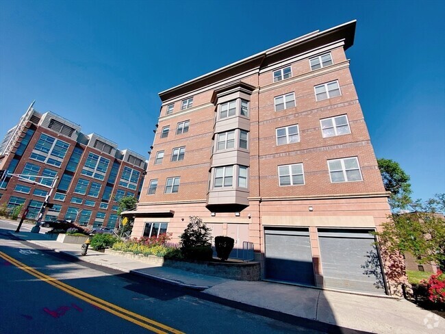 Building Photo - 120 Mountfort St Unit 401 Rental
