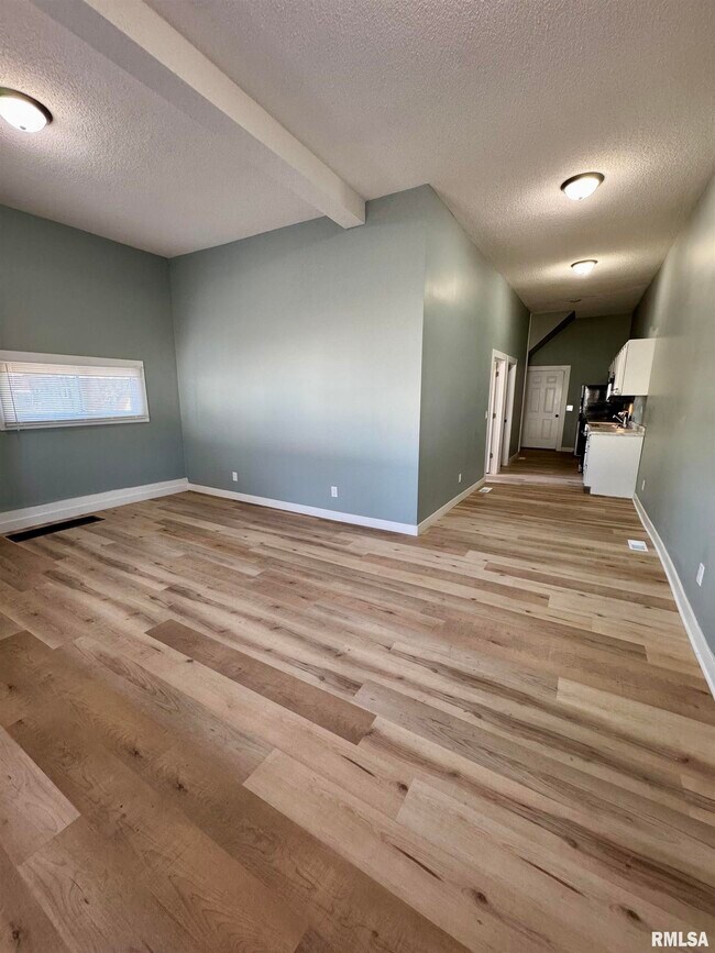 Photo - 627 N Division St Casa Adosada