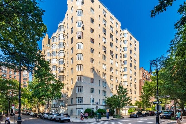 Photo - Breukelen Owners Corp.