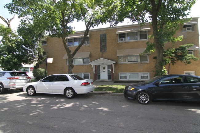Building Photo - 3555 N Neva Ave Unit GS Rental