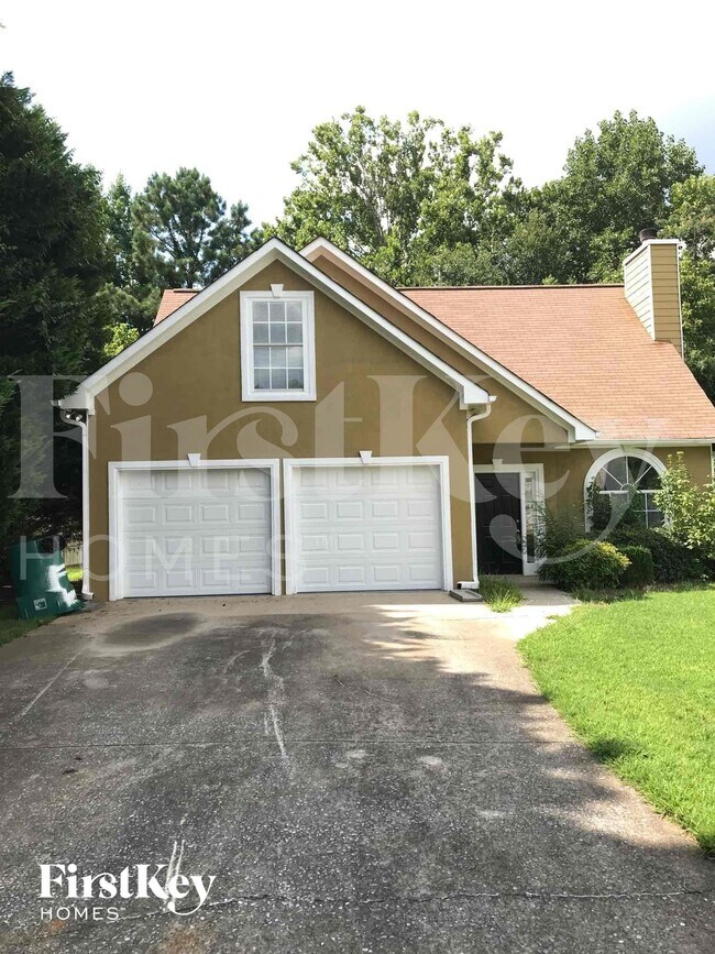 Building Photo - 5001 Rose Ct SE