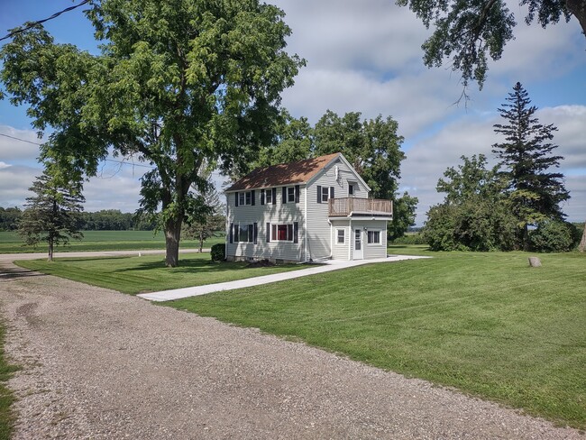 Building Photo - 8477 Crane Creek Rd