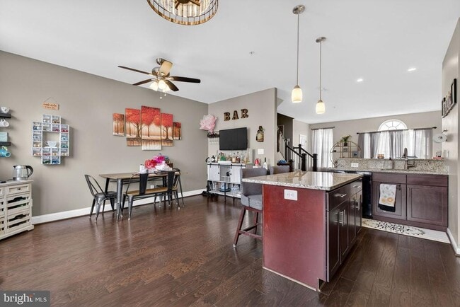 Photo - 806 Maury Ave