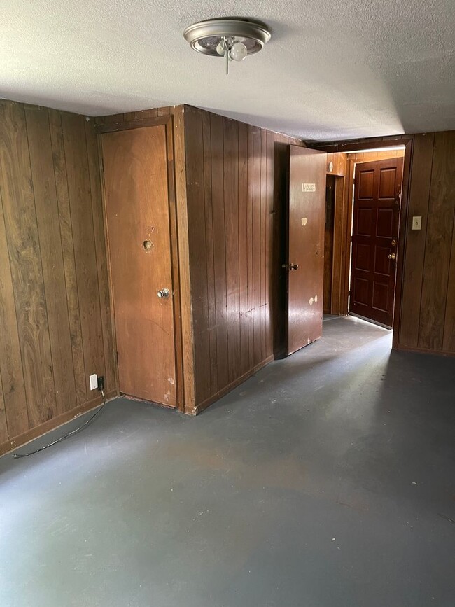 Photo - 2837 W Laurel St