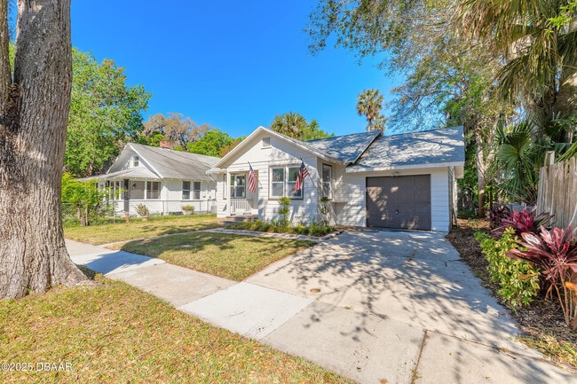 Photo - 138 Kingston Ave