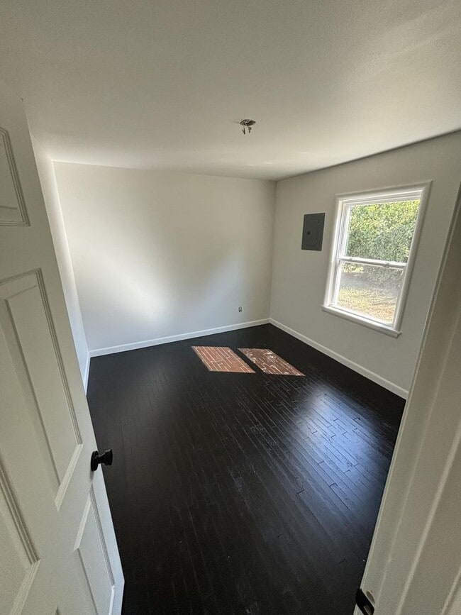 Photo - 1063 South St