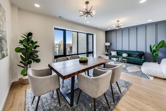 an_0013 - 1703 W Chicago