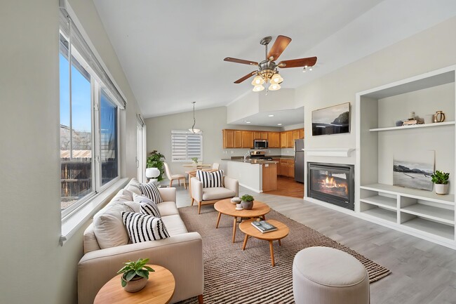 Photo - 2326 Klein Pl