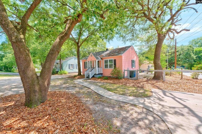 Photo - 322 S Kilbourne Rd