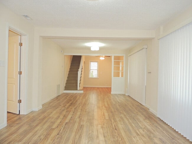 Photo - 3 Bed - 1.5 Bath Bungalow for Rent in Eastlake | Enchanting!