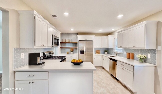 Building Photo - 1404 Meadowcrest Dr Rental