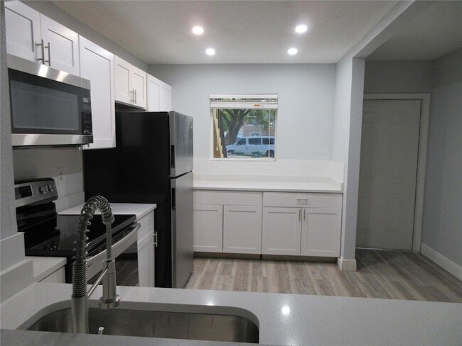 Photo - 11444 NW 42nd St Unit 11444