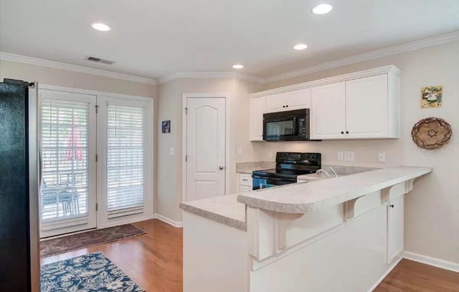 Photo - 225 Full Cir Dr